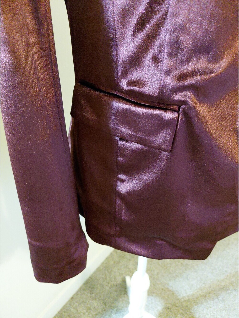 White House Black Market One-Button Velvet Blazer Size XS Burgandy EUC - Picture 3 of 8